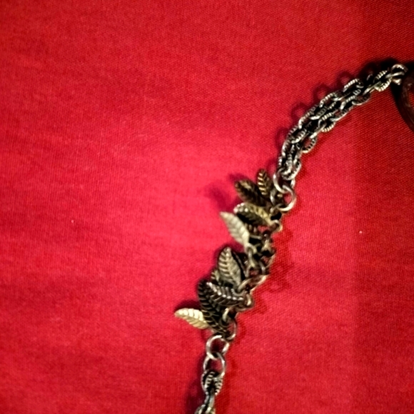 Vintage Peace And Leaves Necklace - Picture 4 of 4